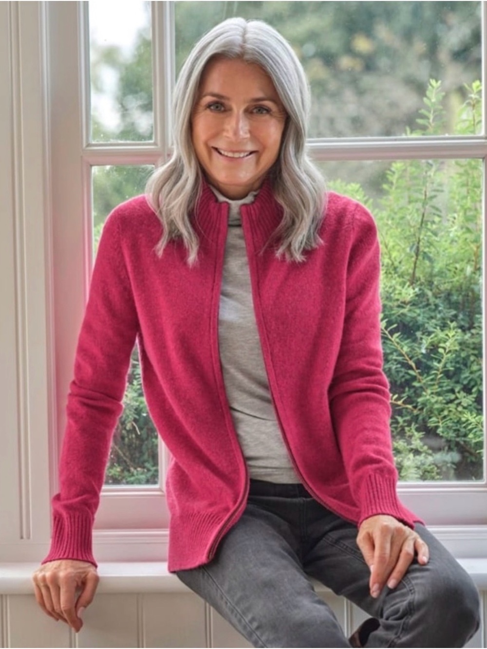 WoolOvers Lambswool Zip Thru Cardigan in Berry Juice Size Medium